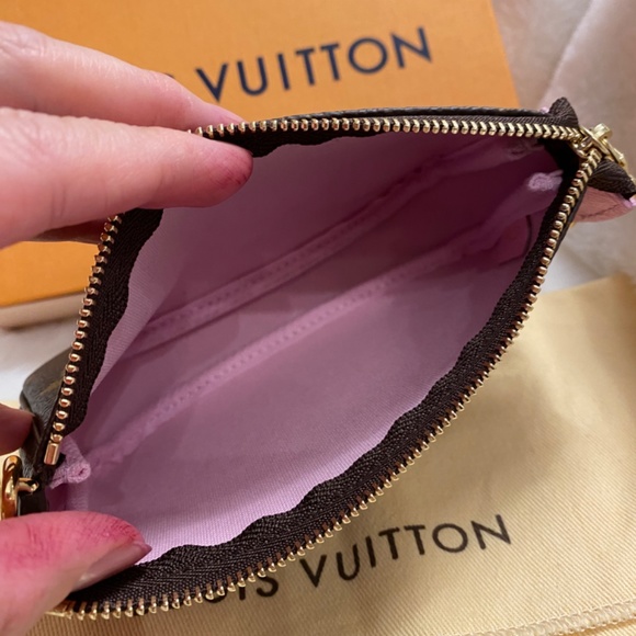 Authentic Louis Vuitton Christmas edition mini Pochette accessories Japan Sakura - Picture 5 of 6